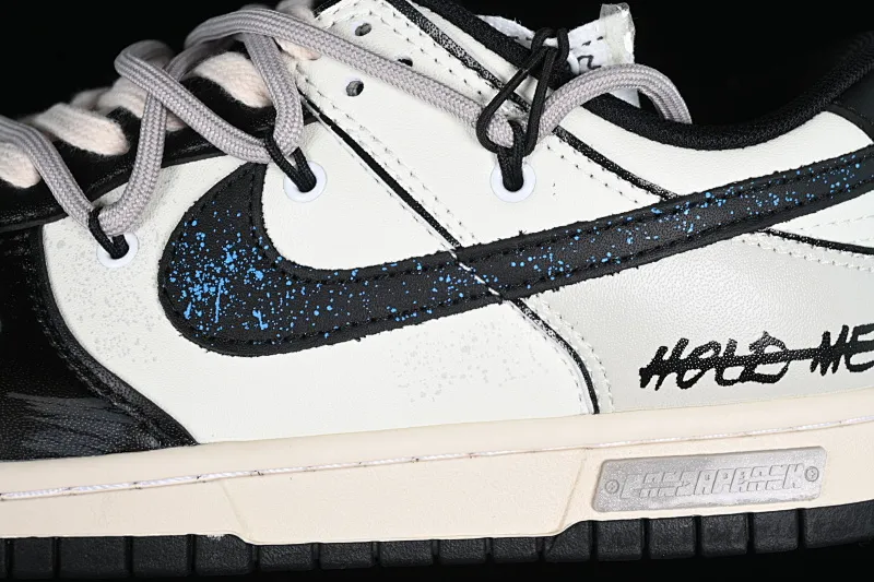 All Categories Nk SB Dunk Series Nk SB Dunk Low Low-top sneakers Nk Dunk Low Retro Panda Prank Space Exploration Star Trek Customized version of deconstructed straps retro distressed Panda low-top sneakers DD1391-100